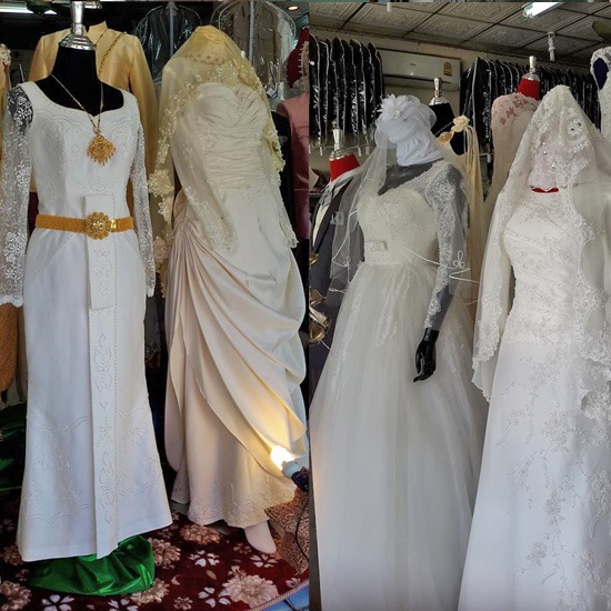เช่าชุดแต่งงาน ชุดแต่งงาน   เช่าชุดแต่งงาน   ชุดไทย   ชุดแต่งงานอิสลาม   ชุดราตรี   ชุดสูท   ชุดเดรส   รับออกแบบตัดเย็บเสื้อผ้าบุรุษและสตรี    ห้องเสื้อซิกส์ฟินิกส์เวดดิ้ง   เช่าชุดเจ้าบ่าวเจ้าสาวอิสลาม   ชุดแบบสากล   ชุดเพื่อนเจ้าสาว   ชุดเพื่อนเจ้าสาว 