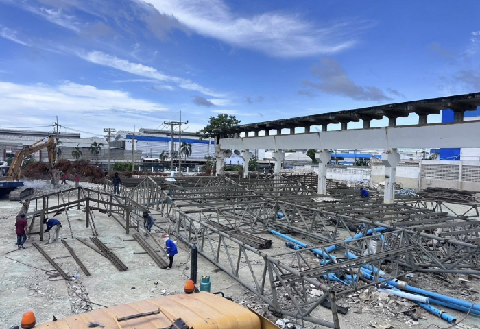 รื้อถอนอาคาร