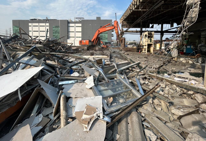 รื้อถอนอาคาร