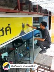 รับติดสติ้กเกอร์ ห้างสรรพสินค้า ระยอง - ร้านป้าย ระยอง - สะพานสี่ กราฟฟิค ดีไซน์