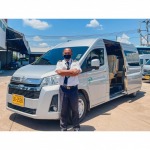 Rent a VIP van 10 seats with driver - บริษัทให้เช่ารถบัส ประดิษฐ์รุ่งเรืองทัวร์