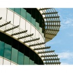 แผงเกล็ดอลูมิเนียมแนวตั้งแนวนอน (ALUMINIUM LOUVERS)