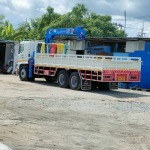 รถเฮี๊ยบรับจ้างชลบุรี - รถบรรทุกรับจ้าง ชลบุรี โชคบุญมาขนส่ง