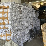 บริการรับเศษกระดาษที่ผ่านการย่อยทำลาย - รับซื้อกระดาษรีไซเคิล - ธัญณ์ พลาสติก รีไซเคิล