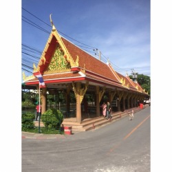 สร้างศาลาหน้าวัด