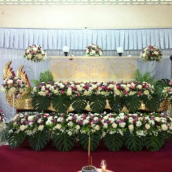 รับจัดดอกไม้งานพิธีมงคลจันทบุรี