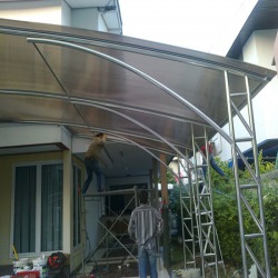 โครงหลังคาเหล็ก หรือ สแตนเลส