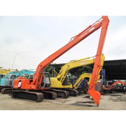 รถแบคโฮ hitachi