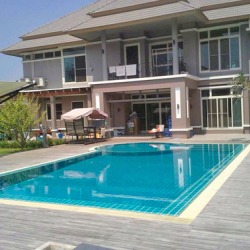 Swimming Pool : Free Form