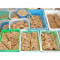 รับแกะสลักไม้
