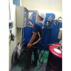 Industrial lubricant system maintenance company