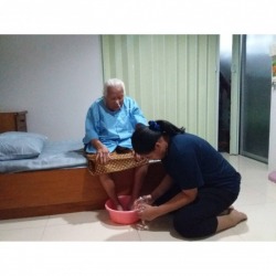 รับดูแลผู้สูงอายุรายเดือน นนทบุรี