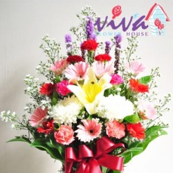 รับจัดกระเช้าดอกไม้สดราคาถูก