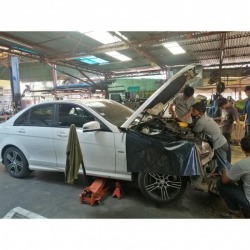 ถ่ายน้ำมันเครื่อง เปลี่ยนน้ำมันเบรก พิษณุโลก