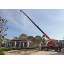 Cranes for rent Bang Na