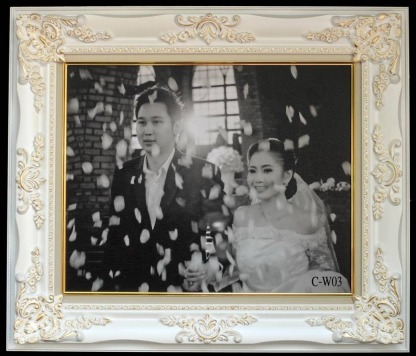 กรอบหลุยส์แบบ C สีขาว - โรงงานผลิตกรอบรูปวิทยาศาสตร์ - ยู พี เรซิ่น แอนด์ เคมีคอล