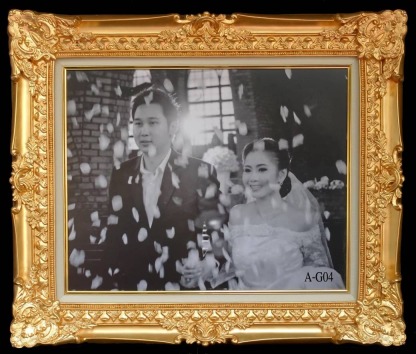 กรอบหลุยส์แบบ A สีทองสว่าง - โรงงานผลิตกรอบรูปวิทยาศาสตร์ - ยู พี เรซิ่น แอนด์ เคมีคอล