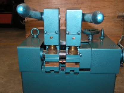  เครื่องต่อลวด รุ่น DSH 130 - ผู้ผลิตเครื่องเชื่อม เครื่องชุบโลหะ เครื่องทอตะแกรง เครื่องรีดลวด