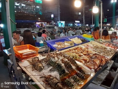 ซื้ออาหารทะเลสดราคาถูก ป่าตอง