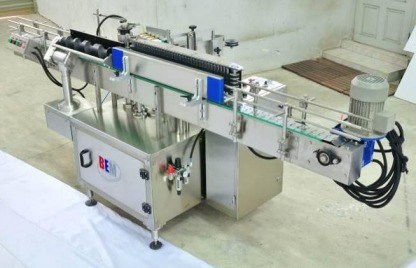 เครื่องปิดฉลาก แถวตรง 1 ตำแหน่ง - โรงงานรับผลิตเครื่องจักรบรรจุภัณฑ์