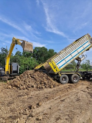 รับถมดิน นนทบุรี - รับเหมาถมที่ ถมดิน - พรหมรังษี พรชัย