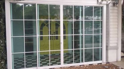 ช่างทำกระจกบานสวิง - ร้านติดตั้งกระจกอลูมิเนียม นนทบุรี ลัทธพล