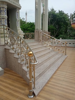 รับทำราวบรรไดแสตนเลส - ช่างเหล็กดัด เพชรบุรี - สมบูรณ์ การช่าง