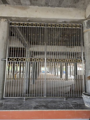 ช่างทำเหล็กดัดสวยๆ - ช่างเหล็กดัด เพชรบุรี - สมบูรณ์ การช่าง