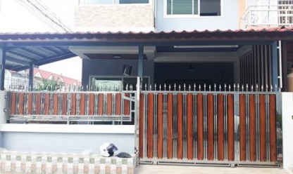 รับทำรั้วสแตนเลสลายไม้ ปทุมธานี - ร้านน้องใหม่สแตนเลส ปทุมธานี