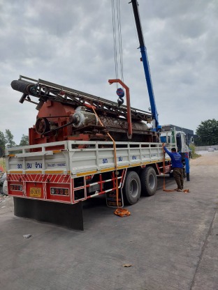 รถสิบล้อติดเครนรับจ้าง ชลบุรี - รถบรรทุกรับจ้าง ชลบุรี โชคบุญมาขนส่ง