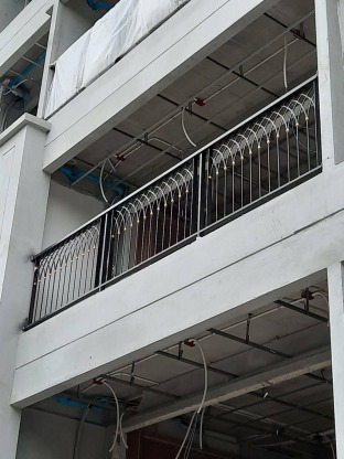 งานระเบียง - โรงงานผลิตประตูหนีไฟ