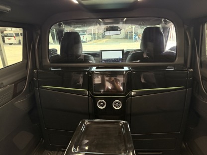 เบาะรถตู้ VIP - ติดตั้งเบาะรถตู้ VIP - อาร์.บี.บี. ทวีศักดิ์การช่าง