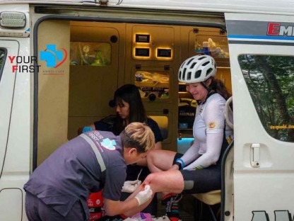 รถพยาบาลเอกชนใกล้ฉัน - รถพยาบาลเอกชน รับส่งผู้ป่วย 24 ชั่วโมง