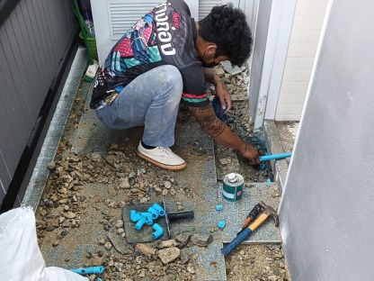 รับซ่อมท่อรัวซึม - ช่างต๋อง - ช่างซ่อมประปา 24 ชั่วโมง