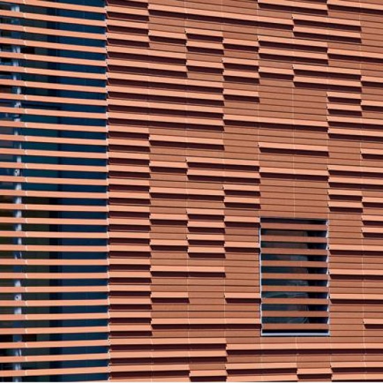 null ฝ้า  ผนัง  แผงบังแดดอลูมิเนียม  แผ่นปิดผนัง  แผงบังแดดดินเผาขึ้นรูป  เรซิ่น  อะคริลิค  กระจก 