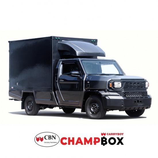 Toyota Hilux Champ with a closed container Toyota Hilux Champ with a closed container 