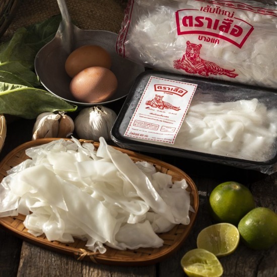 Large noodles made in gravy, wholesale price Large noodles made in gravy  wholesale price 