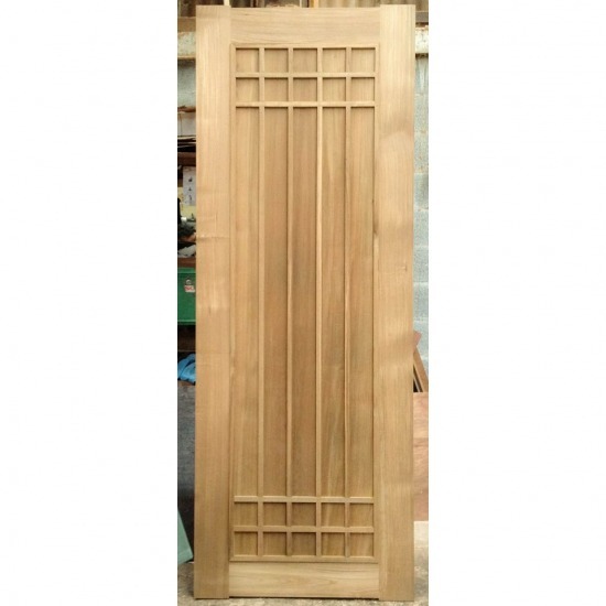 โรงงานผลิตประตูลูกฟักไม้สักเกรดเอ บานประตูลูกฟักไม้สักเกรดเอ 