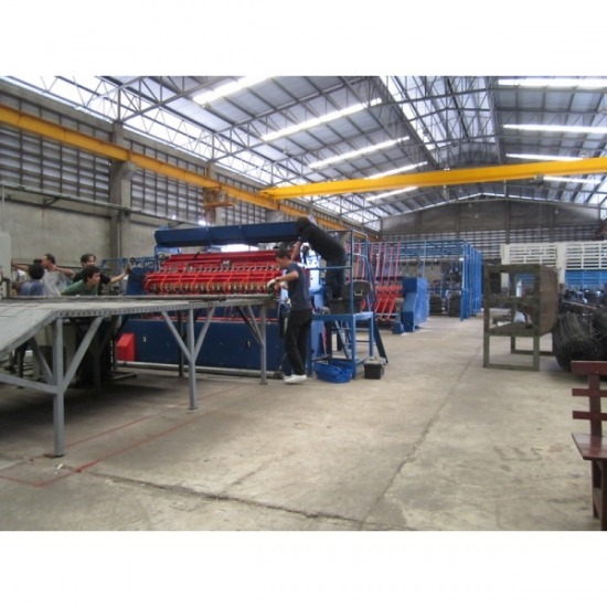 รับติดตั้งเครื่องทอตะแกรงไวร์เมช - บริษัท สมไทยการไฟฟ้า จำกัด - ติดตั้งเครื่องทอตะแกรงไวร์เมช  เครื่องทอตะแกรงเหล็กปูถนน  เครื่องทอตะแกรงไวร์เมช 