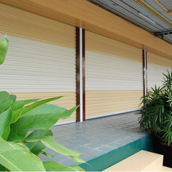 ประตูม้วนรีโมท เชียงใหม่ ประตู  ประตูม้วน  ประตูม้วนรีโมท  ประตูรีโมท  ประตูโรงงาน 