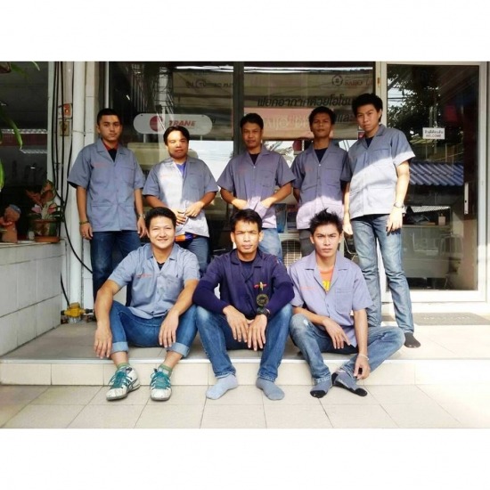 ติดตั้งแอร์โดยช่างผู้ชำนาญ ติดตั้งแอร์โดยช่างผู้ชำนาญ 