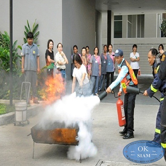 เจ้าหน้าที่รับฝึกซ้อมอัคคีภัยโรงงาน เจ้าหน้าที่รับฝึกซ้อมอัคคีภัยโรงงาน