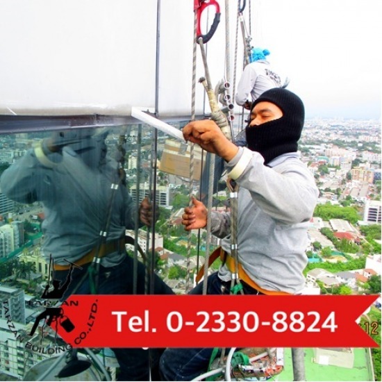 โรยตัวซ่อมผนังตึกรั่วซึม