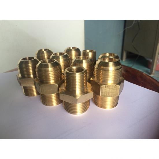 รับกลึงอะไหล่โลหะ ชลบุรี ช่างกลึงอะไหล่โลหะ  โรงกลึงบ่อวินชลบุรี  แนะนำโรงกลึงชลบุรี  ชลบุรี  ศรีราชา 