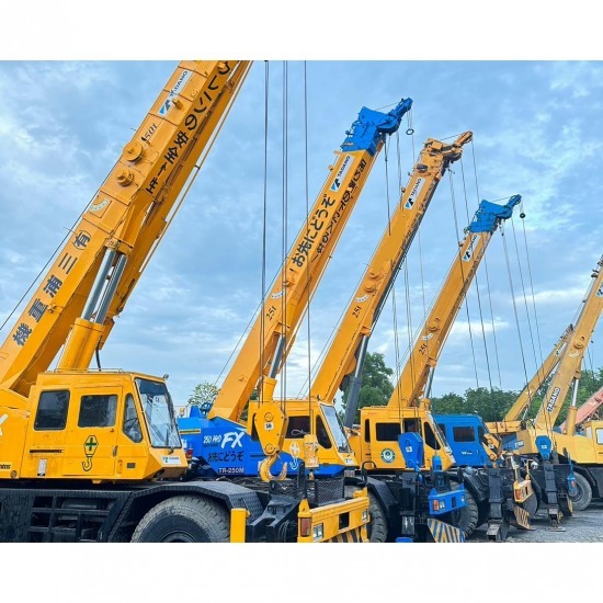 บริการรถเครนให้เช่า ปทุมธานี บริการรถเครนให้เช่า ปทุมธานี  รถเครนให้เช่าหลายขนาด ปทุมธานี  รถเครนให้เช่า  รถเครนคุณภาพ  รถเครนงานยกครบวงจร 