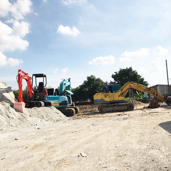 จำหน่ายทรายหยาบ, ทรายละเอียด รับถมที่   งานทดสอบวัสดุ   งานเคลียร์ริ่งพื้นที่   งานรื้อถอน   งานปรับพื้นที่   งานบดอัด   งานกดเข็ม   งานขุดฟุตติ้ง   งานขุดลอกท่อ   งานวางท่อประปา   งานขุดสระน้ำ   เช่าเครื่องมือหนัก   เช่ารถแบคโฮ   รถแทรคเตอร์   รถบด   รถเทลเลอร์   หินคลุก   หินเกล็ด   ลูกรัง   ทรายหยาบ   ทรายละเอียด 