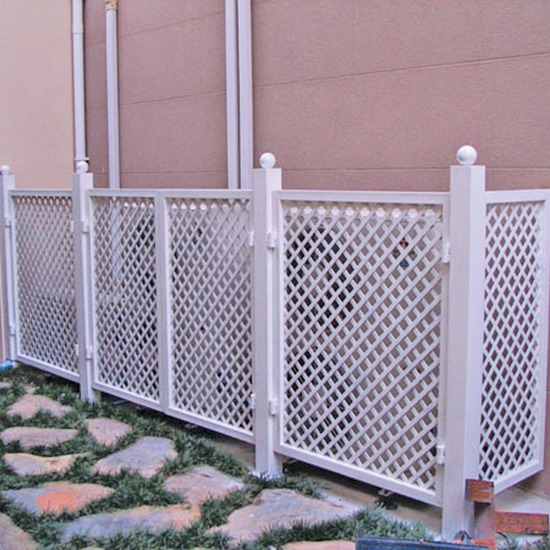 ระแนงรั้ว ประตูสแตนเลสผสมไม้  ประตูสเตนเลสผสมไม้  หน้าต่างสแตนเลส  รั้วสแตนเลส  ประตูสแตนเลสรีโมทอัตโนมัติ  มุ้งลวดเหล็กดัด  กระจกอลูมิเนียม  โครงหลังคา  โรงจอดรถ  ระแนงรั้ว  งานประตู  ช่องรั้ว  รั้วกันตก  ราวบันได 