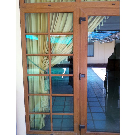 ผลิตประตูยูพีวีซี