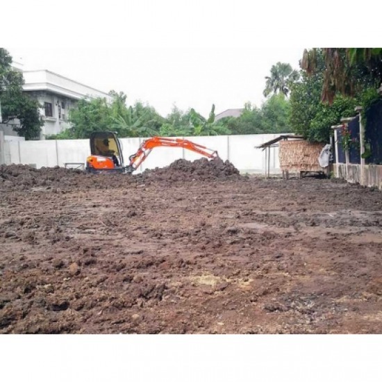 บริการปรับหน้าดิน นนทบุรี รับเหมาถมที่  รับเหมาถมดิน  ถมที่  รับถมปรับระดับพื้นที่  รับทุบตึก  ขายส่งหน้าดิน  ขายดินปลูกต้นไม้  บริษัทรับถมดิน 