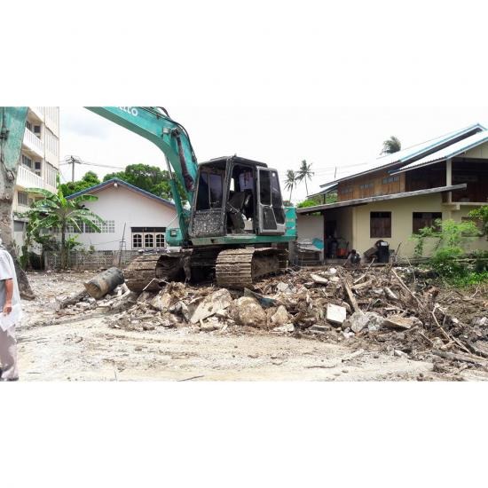 รับถมดิน ปทุมธานี รับเหมาถมที่  รับเหมาถมดิน  ขายหน้าดินเกรดเอ  รับถมปรับระดับพื้นที่  รับทุบตึก  รับถมดิน ปทุมธานี  รับจ้างไถปรับที่ดิน ปทุมธานี 